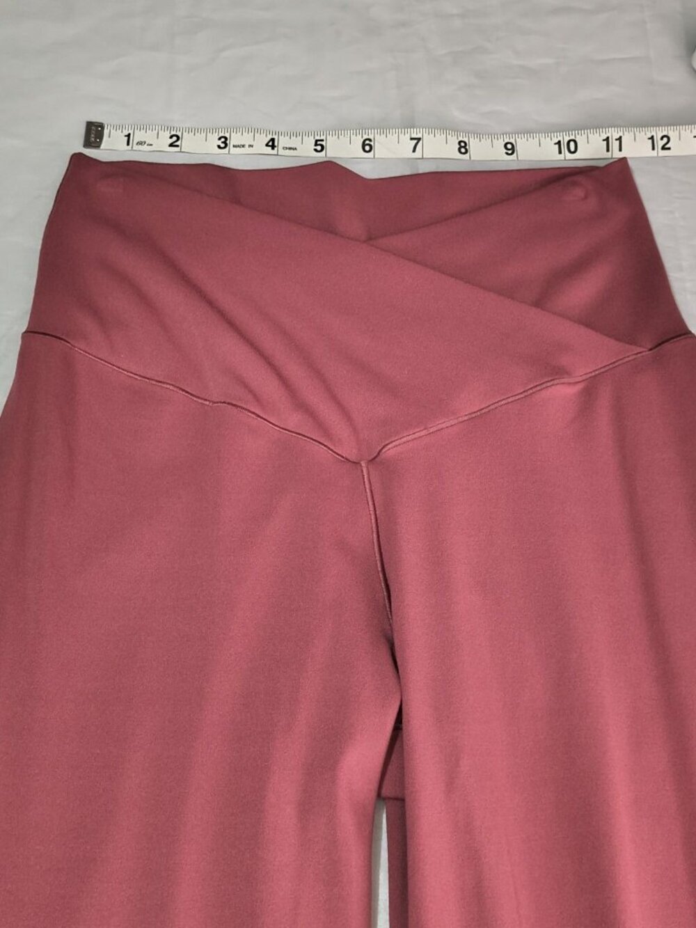 Offline By Aerie Crossover Real Me 7/8 High Rise Size Large Red Leggings - Picture 9 of 13